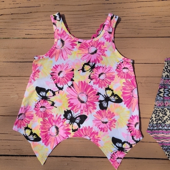 3/$15 Faded Glory Shark Bite Racerback Tanks… - Picture 9 of 14